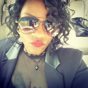 Meet your Posher, Felicia